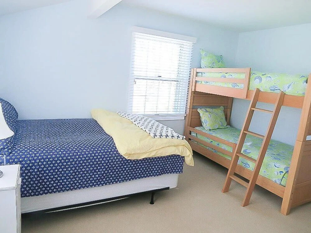 16 Riverview Drive - Three Bedroom Home