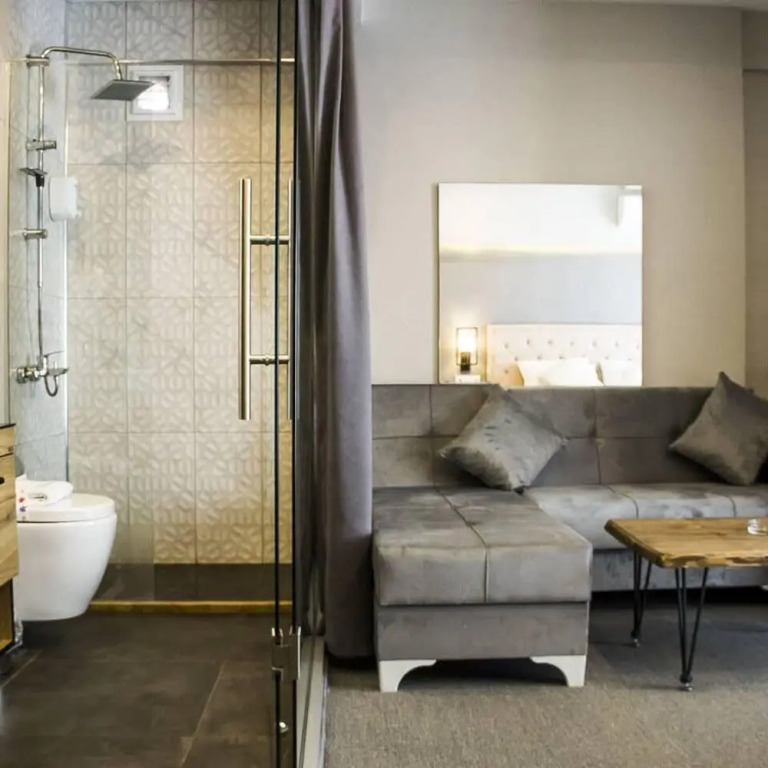 Ozgerey Suit Hotel