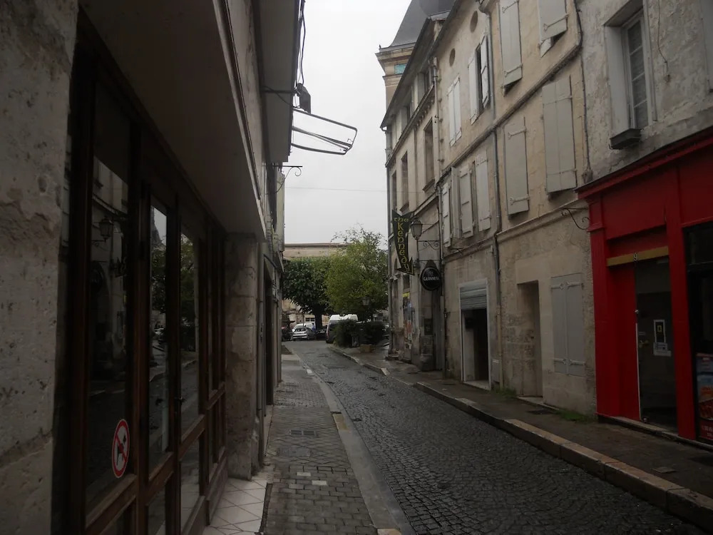 Yzadora Studio