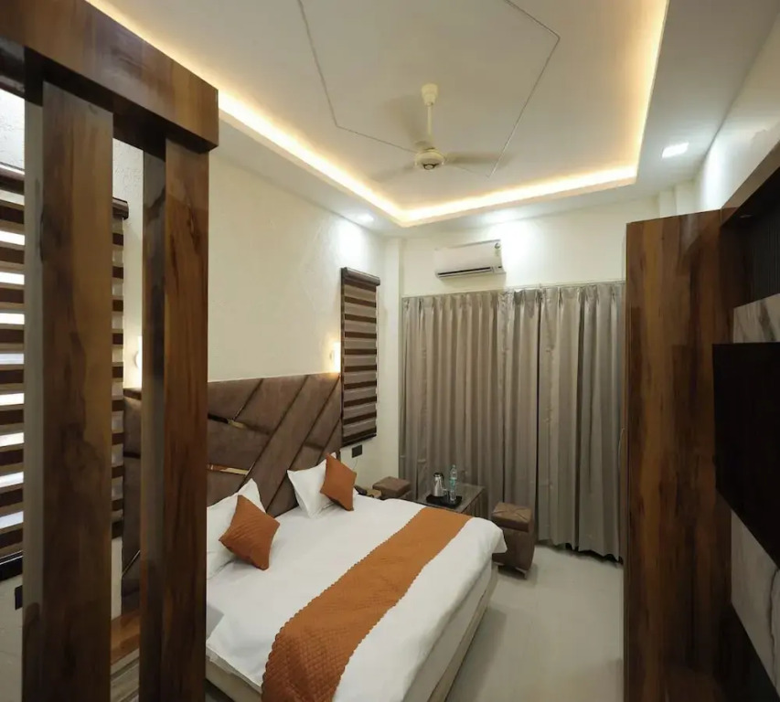Aayu Residency
