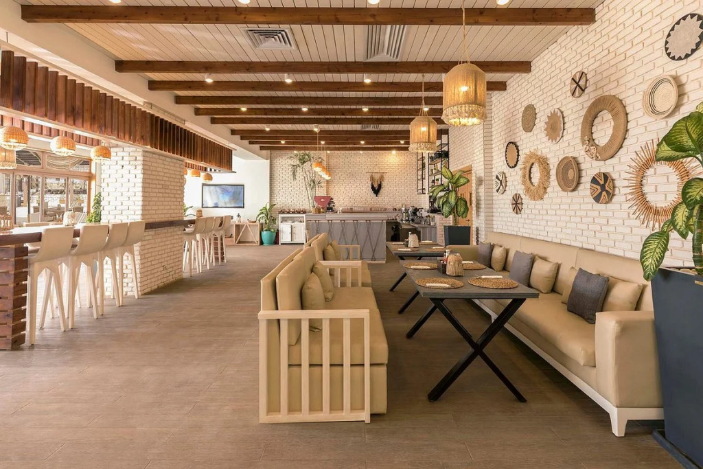 Tanoak Resort