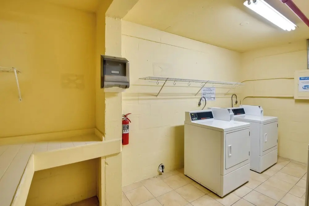 Ocean-view Condo w/ Balcony on Daytona Beach!