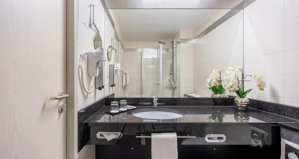 PLAZA INN Stuttgart Airport Messe