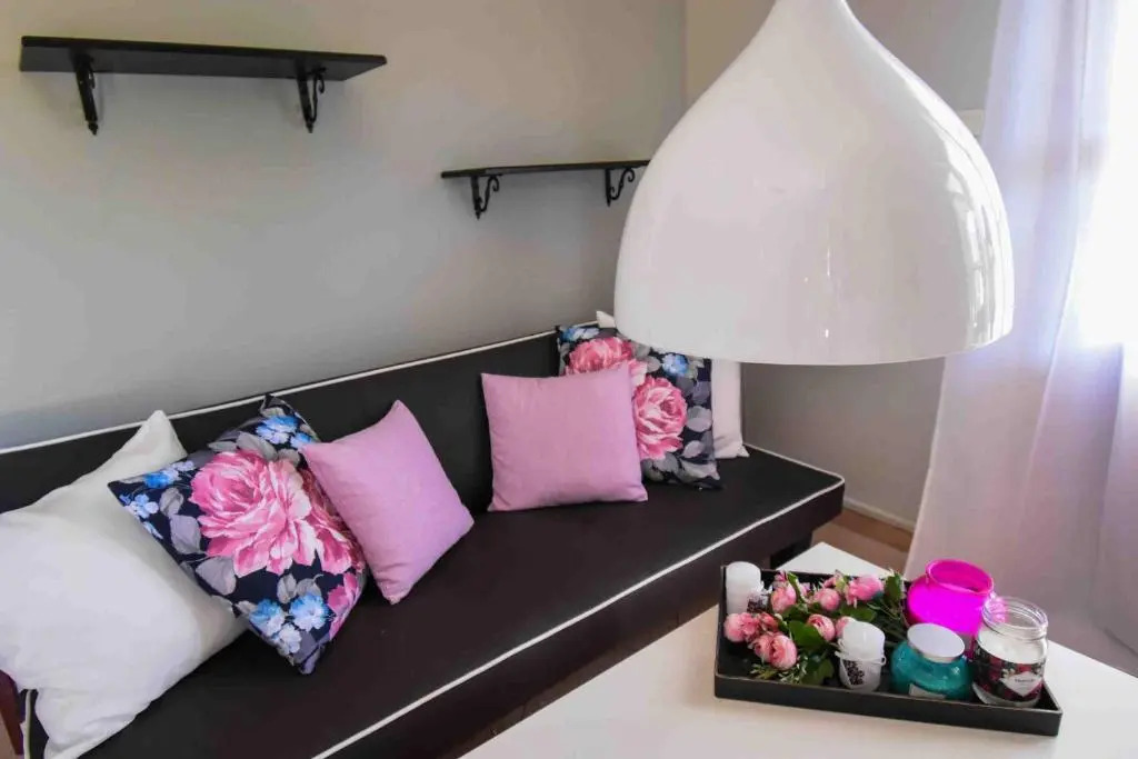 Happinest Private Suite with Jacuzzi