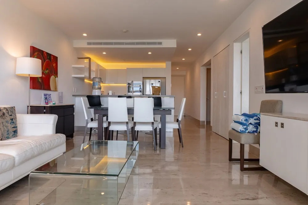 Contemporary Design Oceana 422 Playa del Carmen Condo by RedAwning
