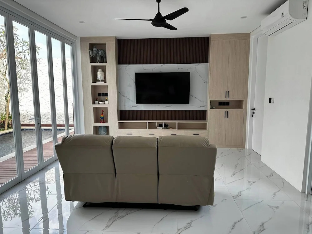 newly built Villa Na Bali