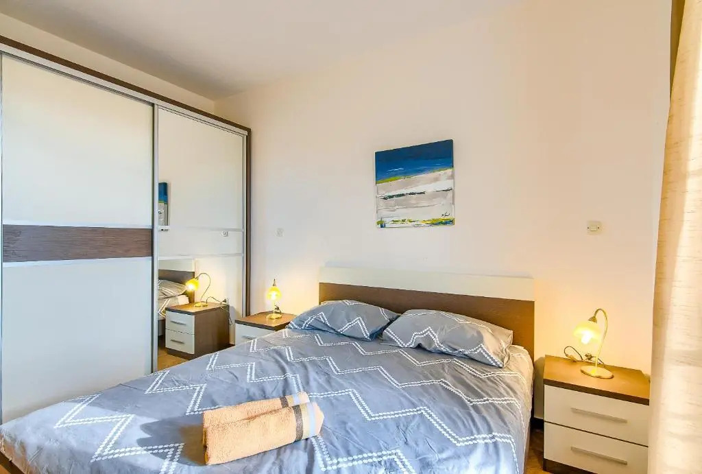 Medulin Luxury Apartments with beautiful garden 100 m from beach