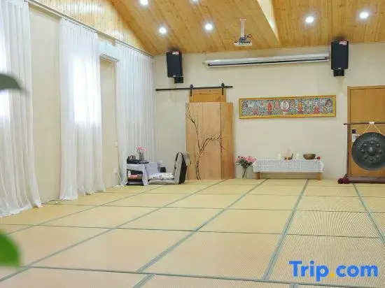 Wuliangtang Healing Art Homestay (Laoshan Scenic Spot)