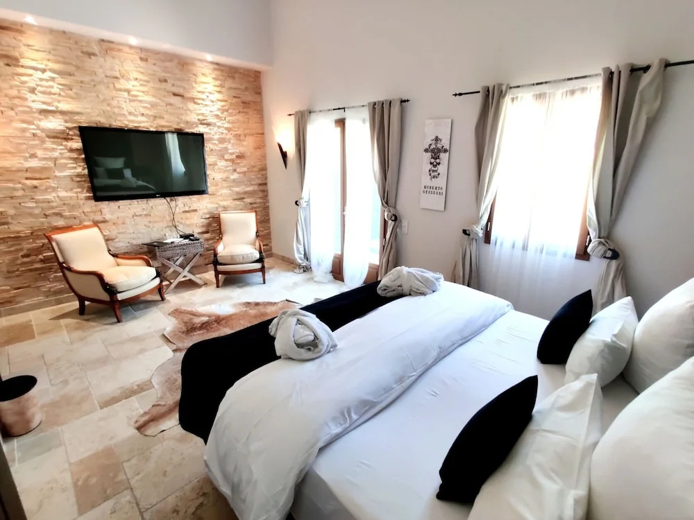 Maison Prestige Saint Tropez by Roberto Geissini