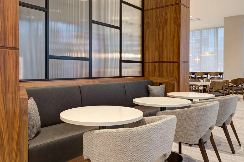 Hampton Inn by Hilton Montreal Downtown