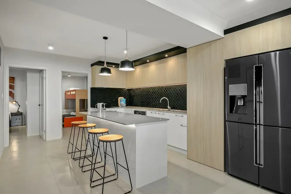 Ground-floor Absolute Beachfront Luxury
