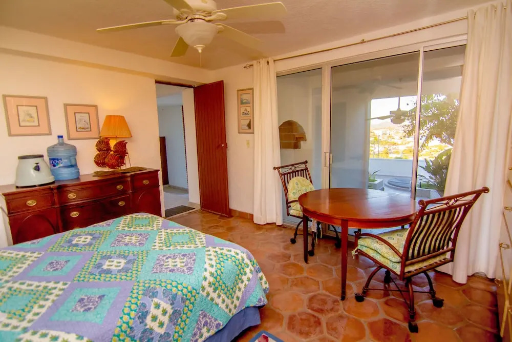 Caracol Peninsula 320 - 3 Br apts