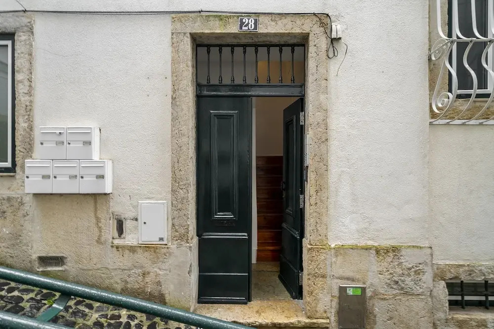 WHome Hidden Gem in Alfama perfect to explore Lisbon