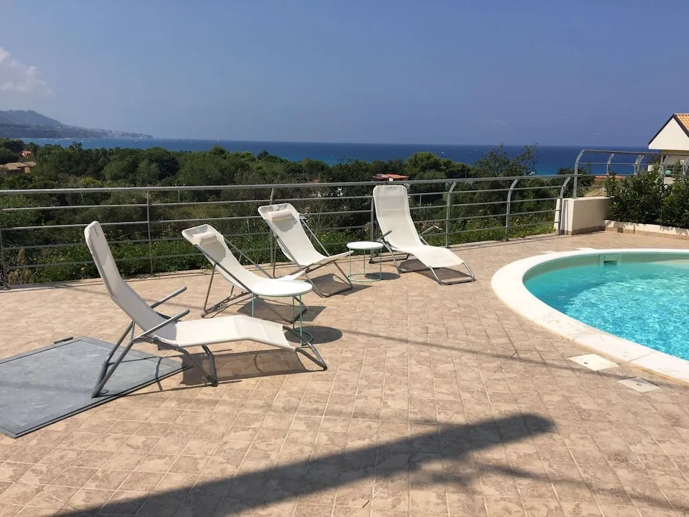 Villa Esmie | Exclusive Development Zambrone
