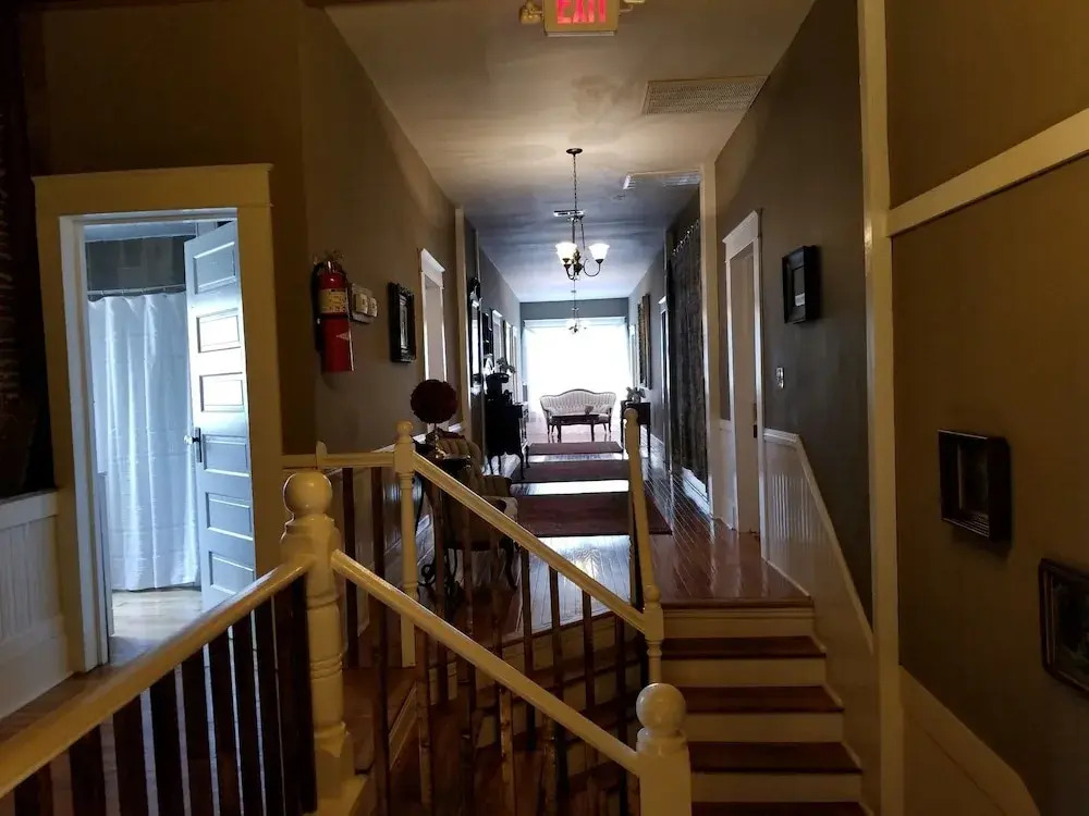 Pecan Terrace Inn