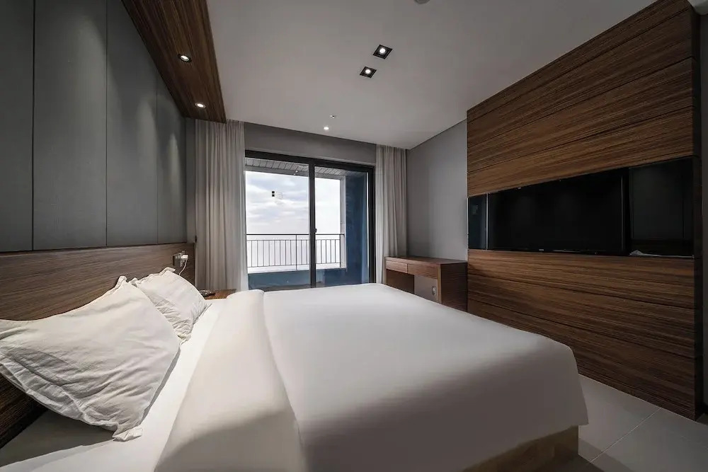 sky & sea hotel