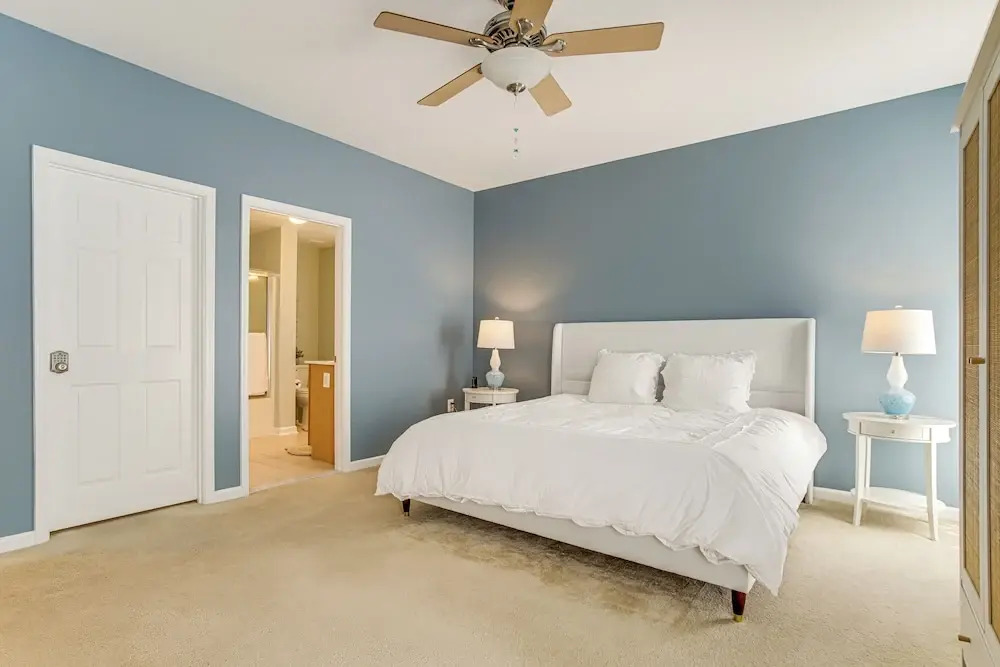 Deck, Hot Tub & Resort Amenities: Ocean View Gem