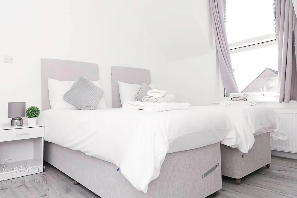 Inviting 3-bed Apartment in Bromley