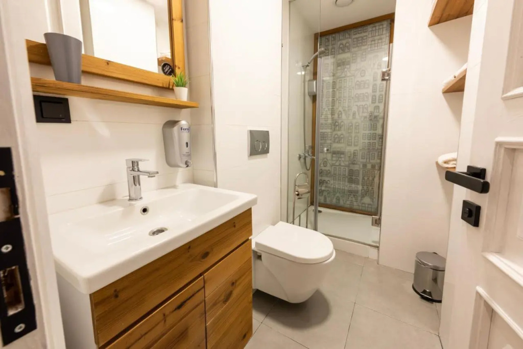 Bguest Pera Suites