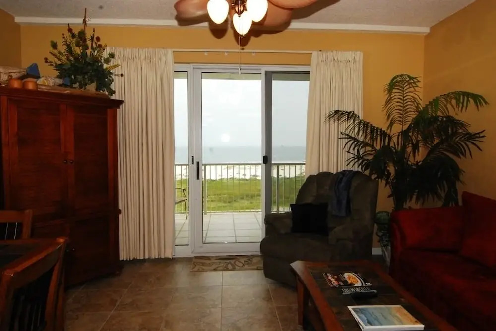 The Dunes 704