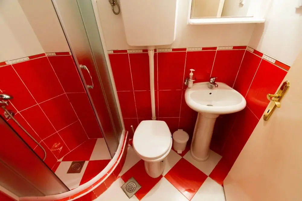 Studio With Pool Near Airport