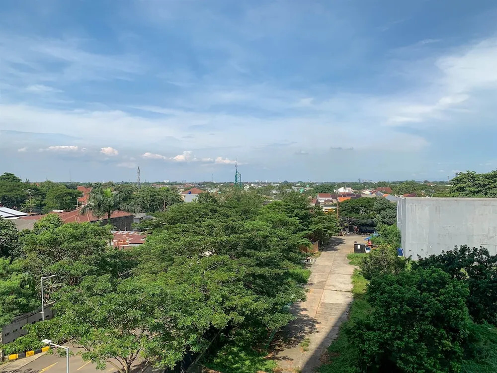 Homey And Comfortable 1Br At Cinere Resort Apartment