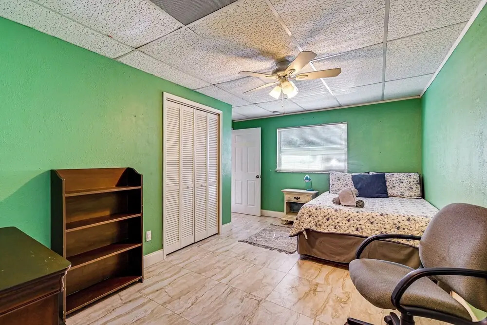 Pet Friendly! Sunny Getaway 3 Mi to Barefoot Beach