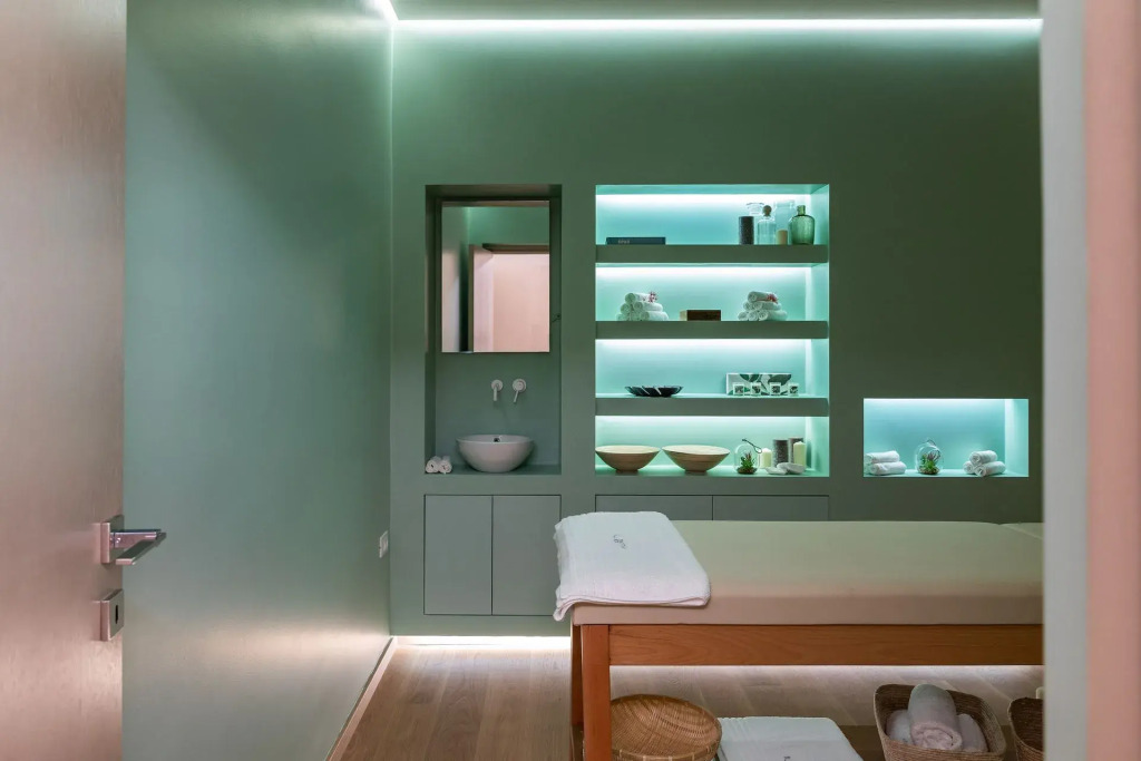 Messinian Icon Hotel & Suites