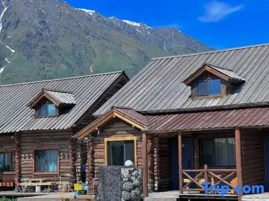 INWARD PEAK·Heting Shanying ValleVive Holiday Homestay  (Hemu Old Village Store)