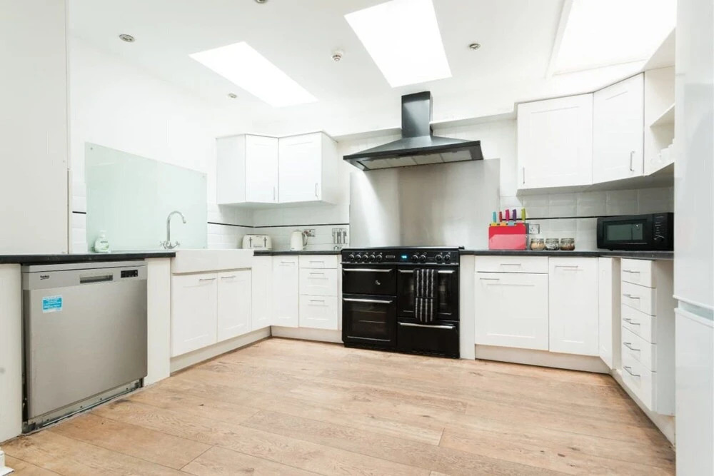 The Hive House - Large Light-flooded 6bdr Townhouse - Sleeps 13