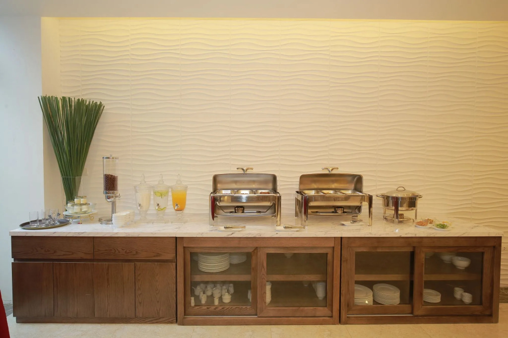 Inearth Hotel - 华夏商务酒店