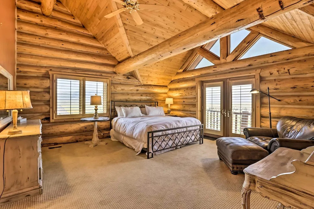 Skiing & Hiking Access: Spacious Granby Cabin!