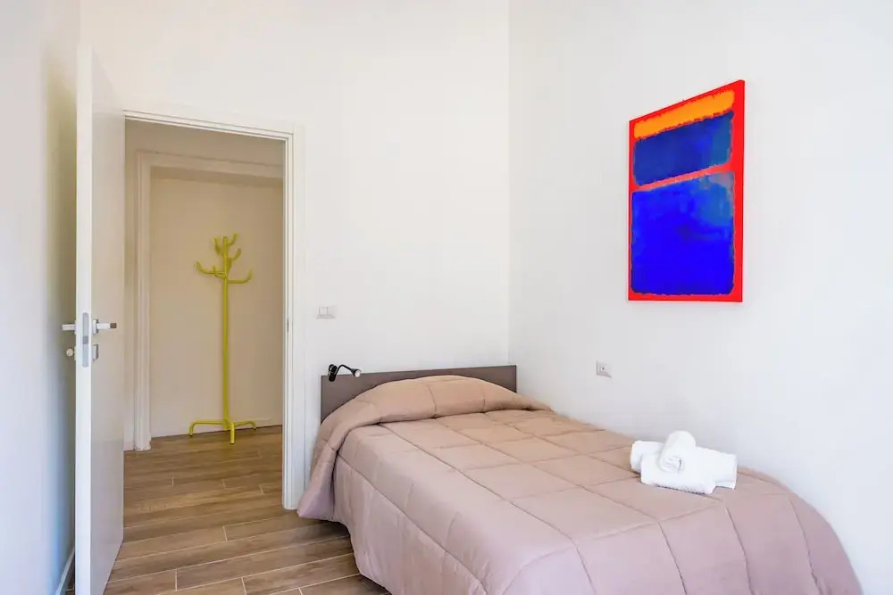 Sunny Panoramic Apartment by Napoliapartments