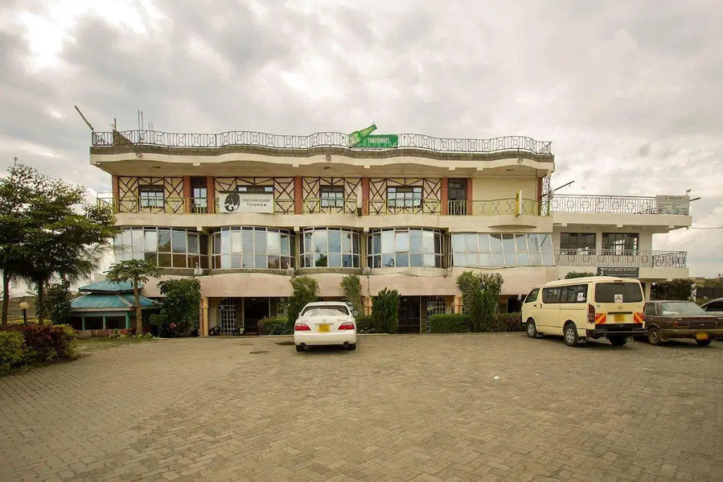 Three Ways Hotel & Restaurant