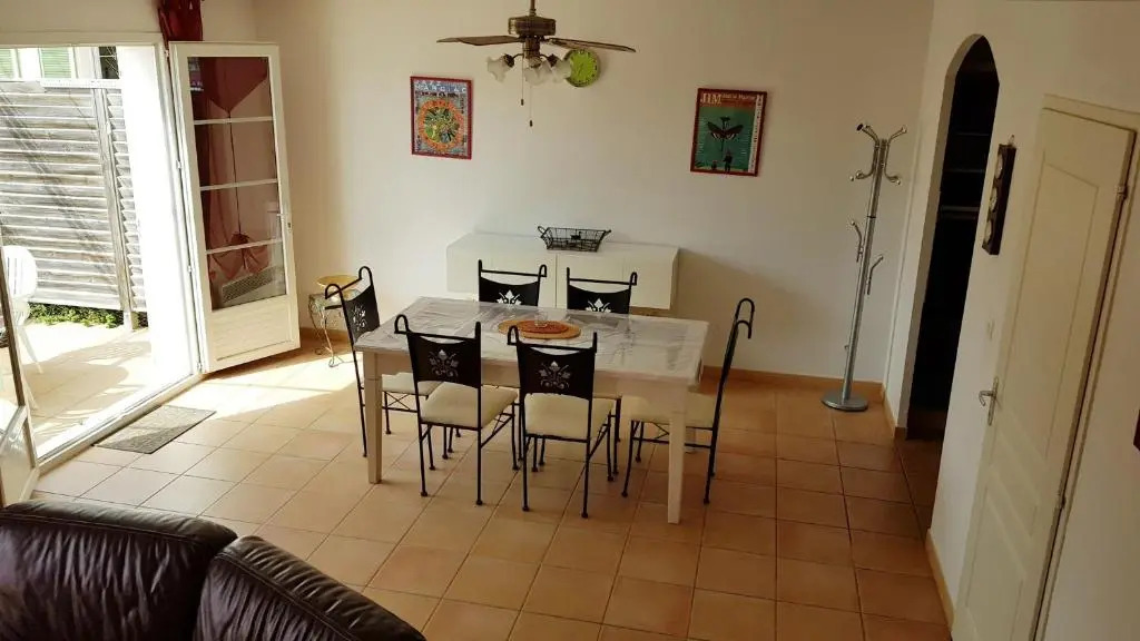 RQE 12 Villa 4 pièces 6 couchages NARBONNE-PLAGE