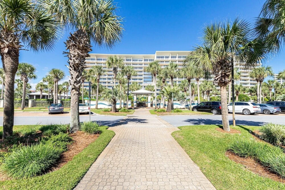 Sterling Shores 1016 2 Bedroom Condo by RedAwning