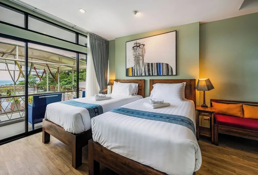 CC Bloom's Hotel