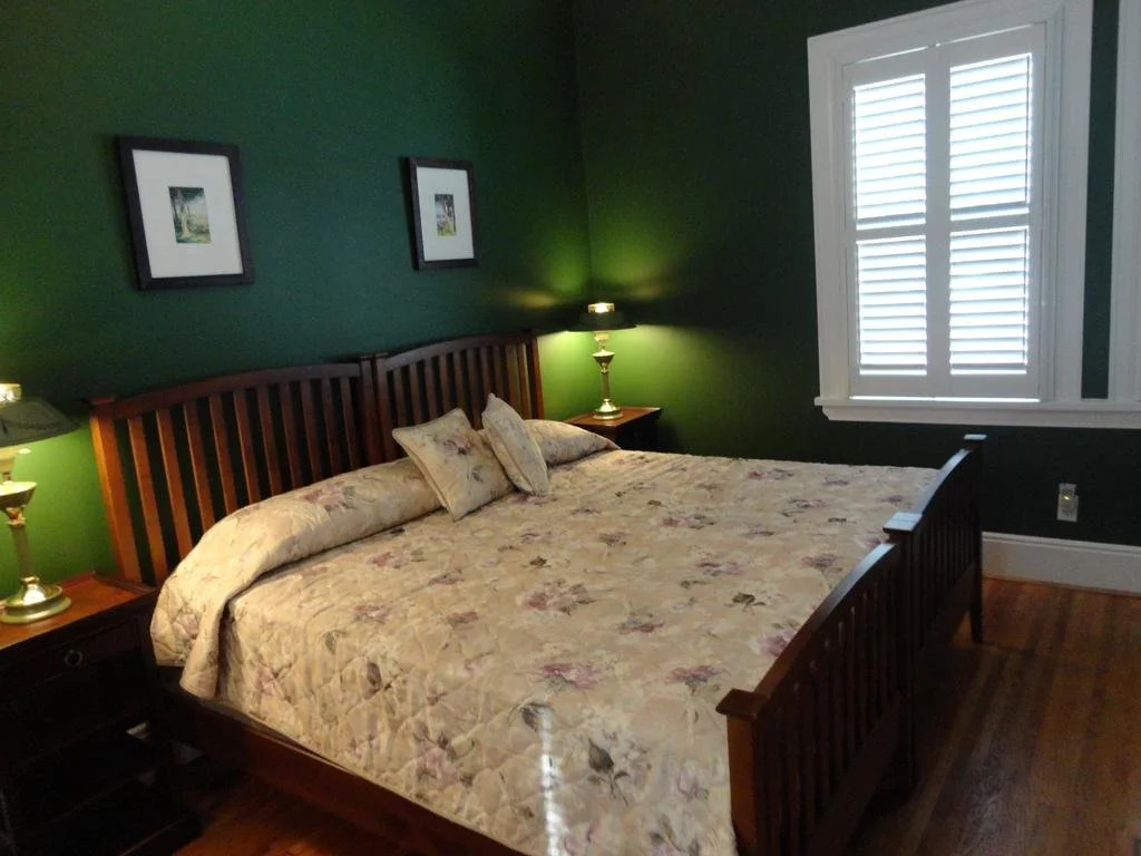 Buckingham House Bed & Breakfast