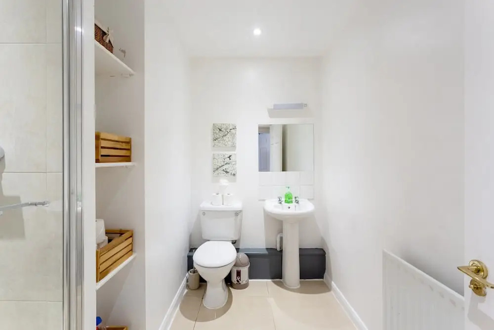 Stylish 4 Bedroom Property in East London