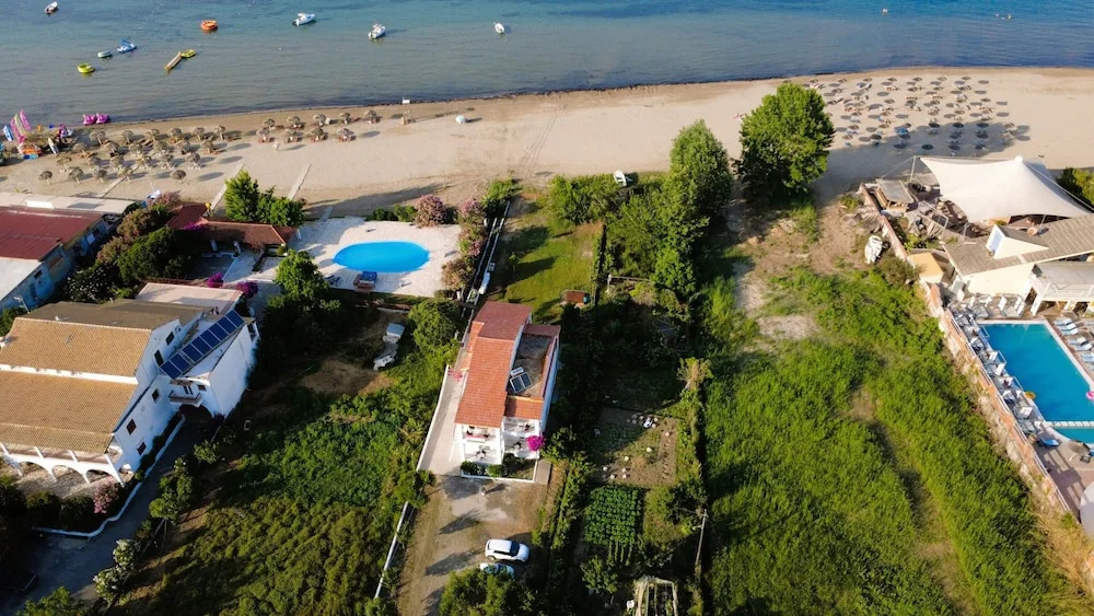 Ever Green beach Apartments