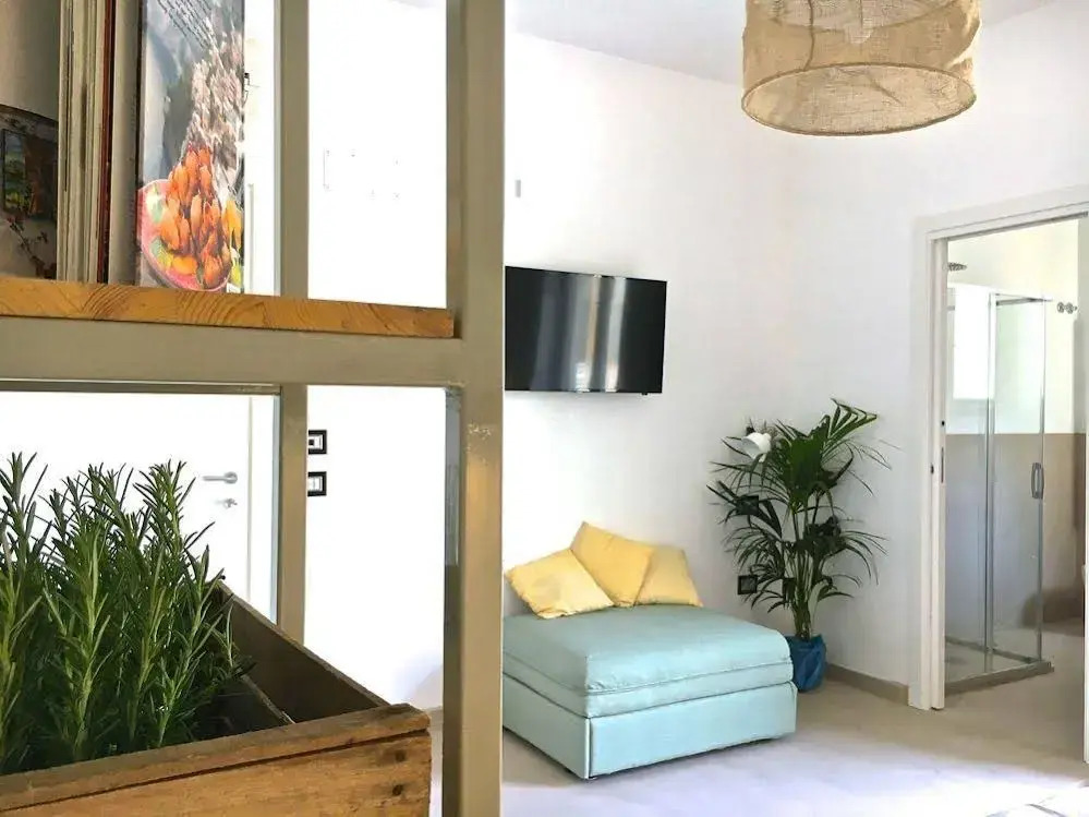 SorrentoVibes - Luxury Four Bedroom Home with Amazing Terraces in Sorrento