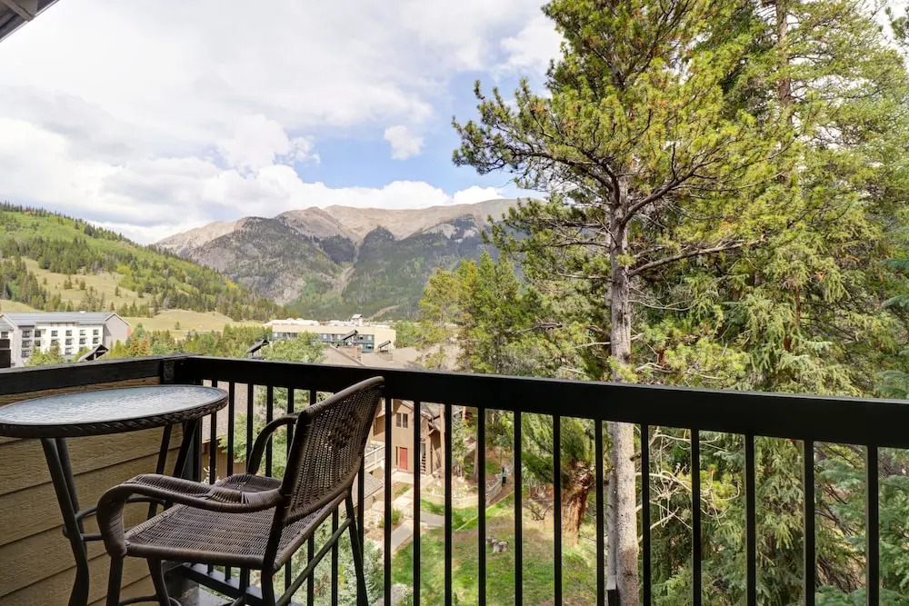 CM416 Copper Mtn Inn