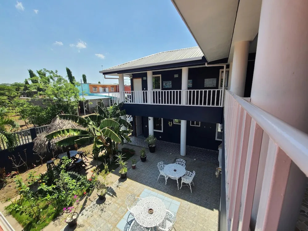 Hotel Montecristi near the Airport