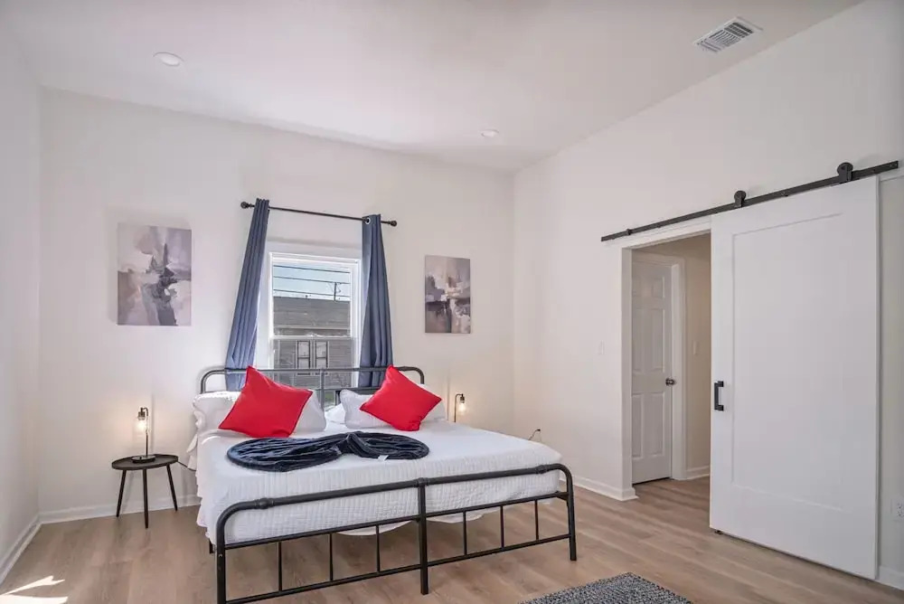 Create Memories 4BR3BA Near Riverwalk Downtown