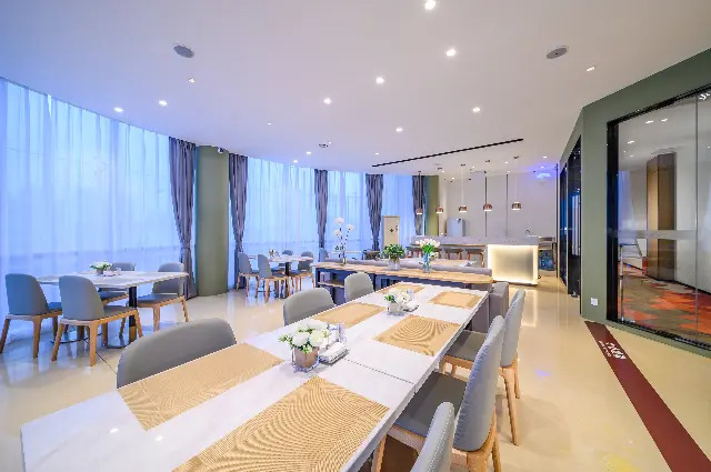 Borrman Hotel Nanning Xingguang Avenue Jiangnan Passenger Terminal