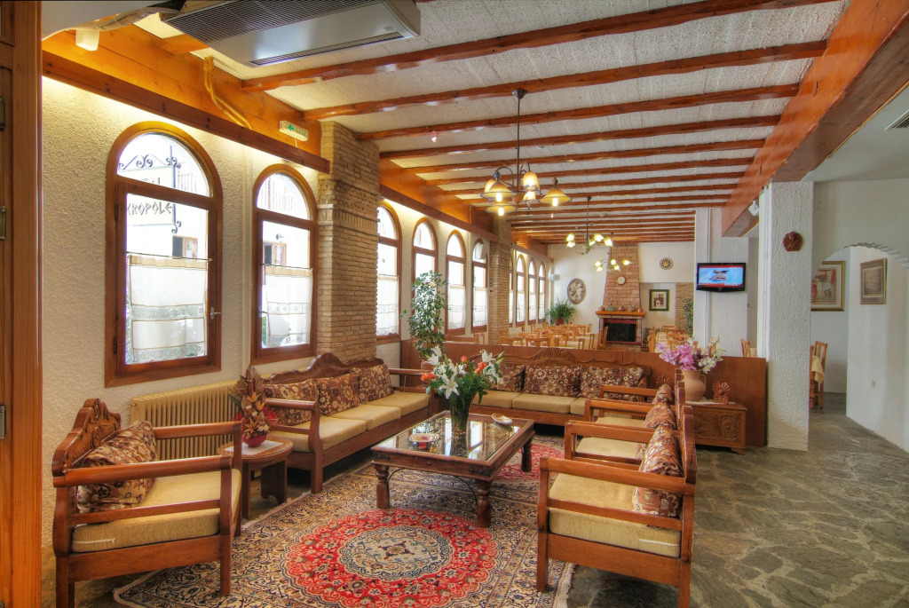 Acropole Delphi City Hotel