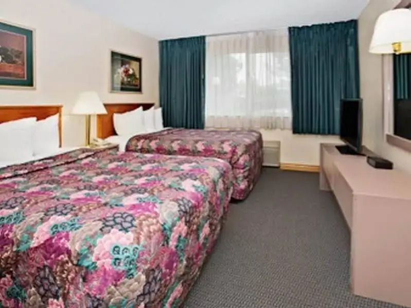 Days Inn & Suites by Wyndham Golden/Denver West