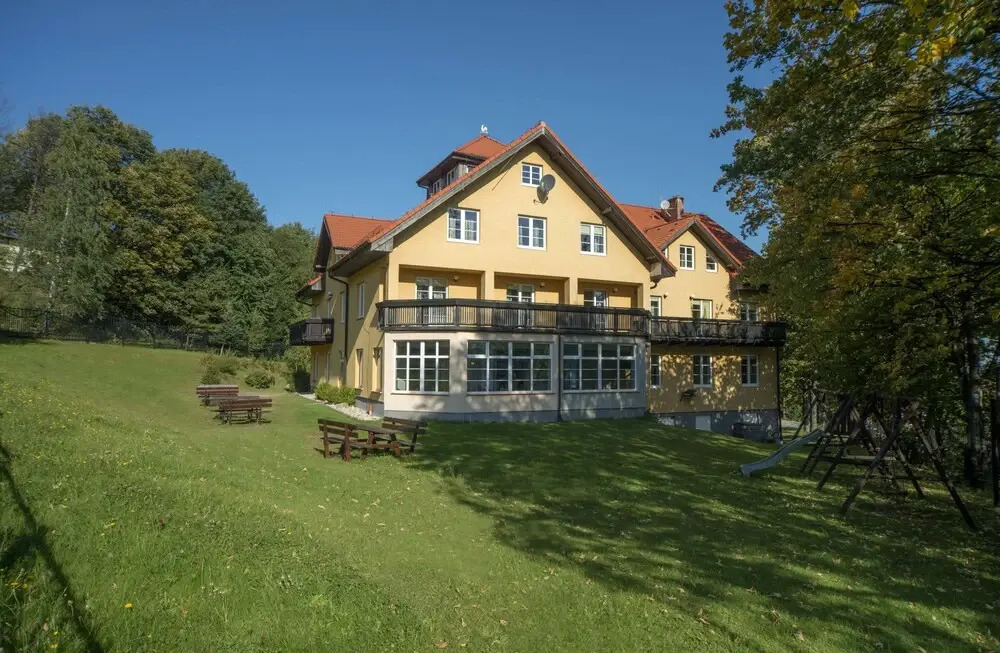 Hotel Belweder - przy hotelu Golebiewski