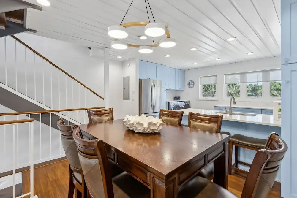 Charming Family Retreat w/ Ocean View Sandpiper Loop - 95076