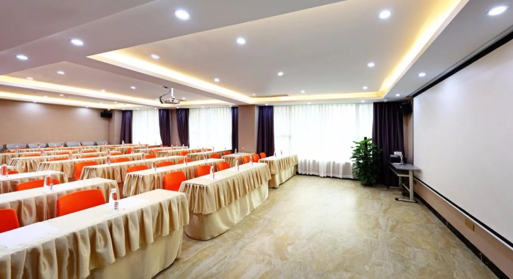 Lavande Hotel Qingyuan Jinbiwan
